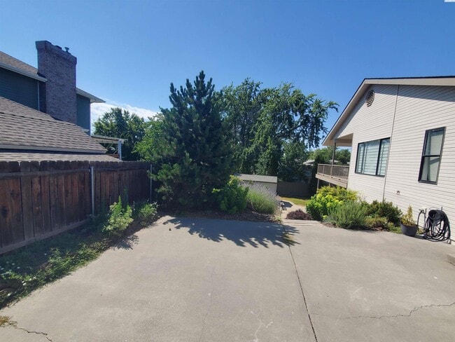 Building Photo - North Richland For Rent