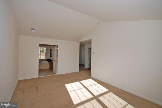 Building Photo - 4028 Overlook Dr