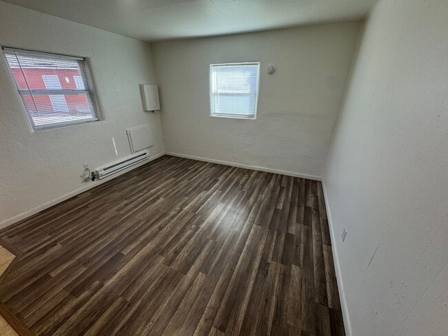 Building Photo - 2712 W Colorado Ave