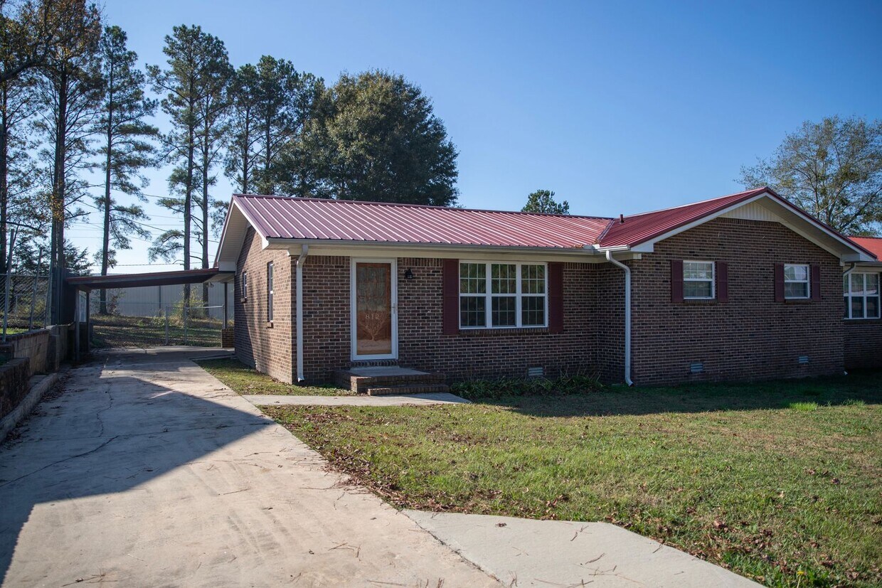 812 Mark St SW, Cullman, AL 35055 House Rental in Cullman, AL