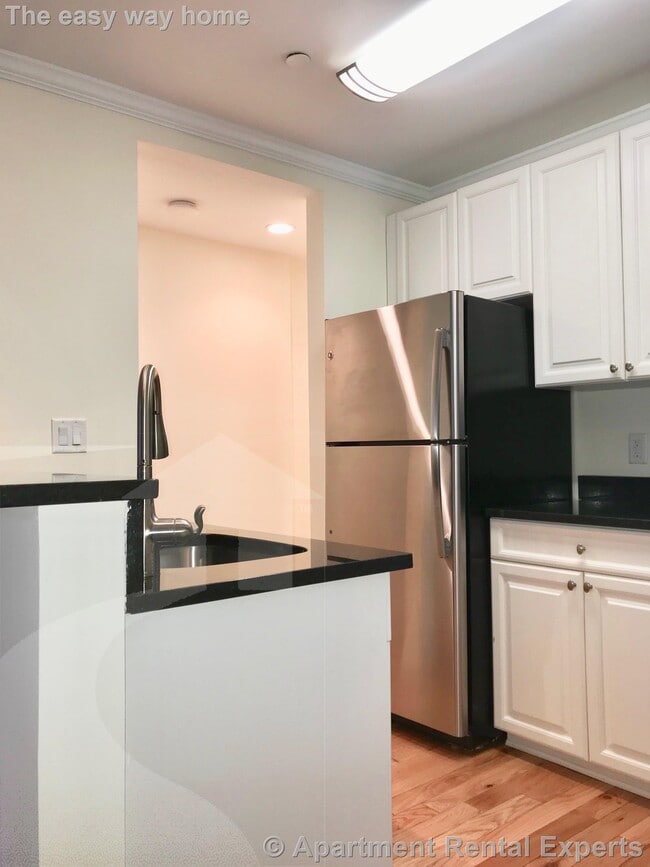 Building Photo - 3 Chauncy St