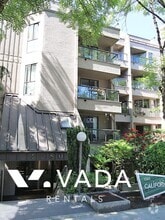 Building Photo - 1080 Pacific St