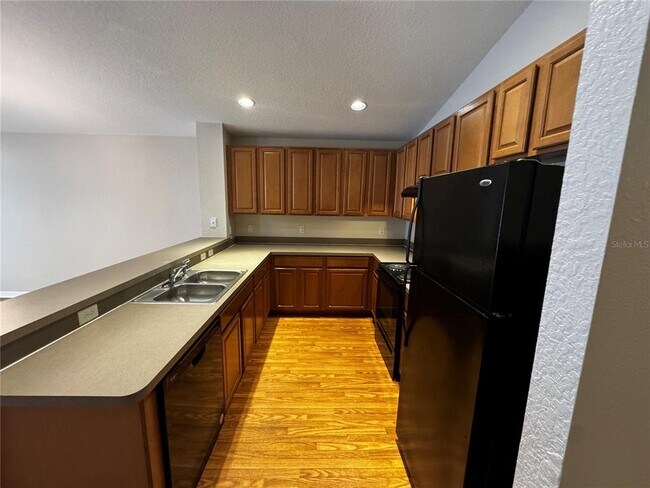 Foto del edificio - 12388 NE 48th Loop