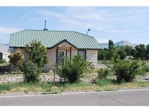 Building Photo - 3148 C Rd