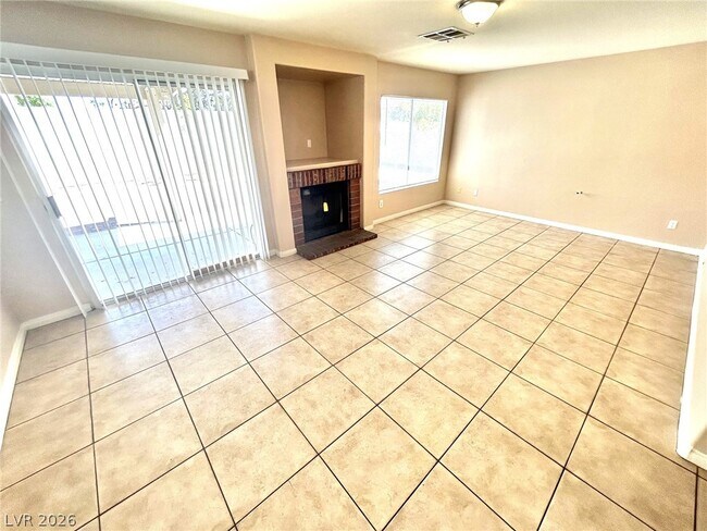 Foto del edificio - 2514 Quail Canyon Ave