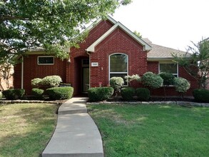 Building Photo - 7208 Yellowstone Dr