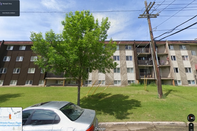 Building Photo - 9208-9106 106 Ave NW