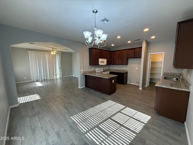 Foto del edificio - 4179 E Pony Ln