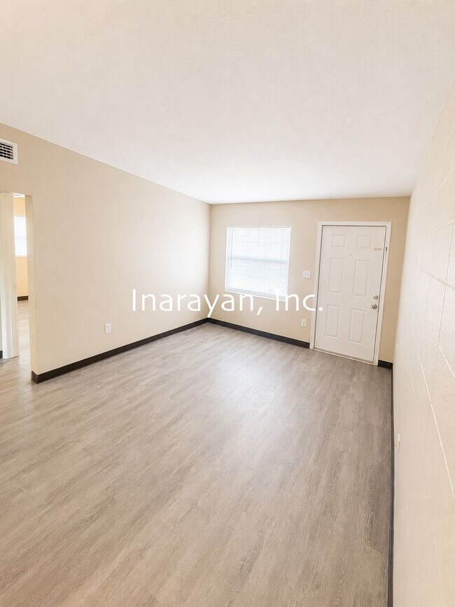 Foto del edificio - 909 W Livingston St
