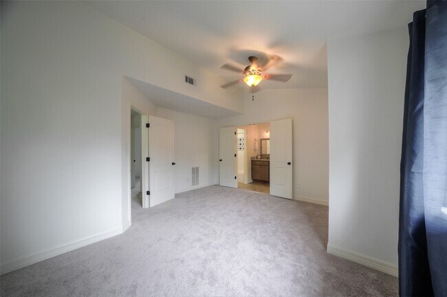 Foto del edificio - 2807 Elm Grove Ct