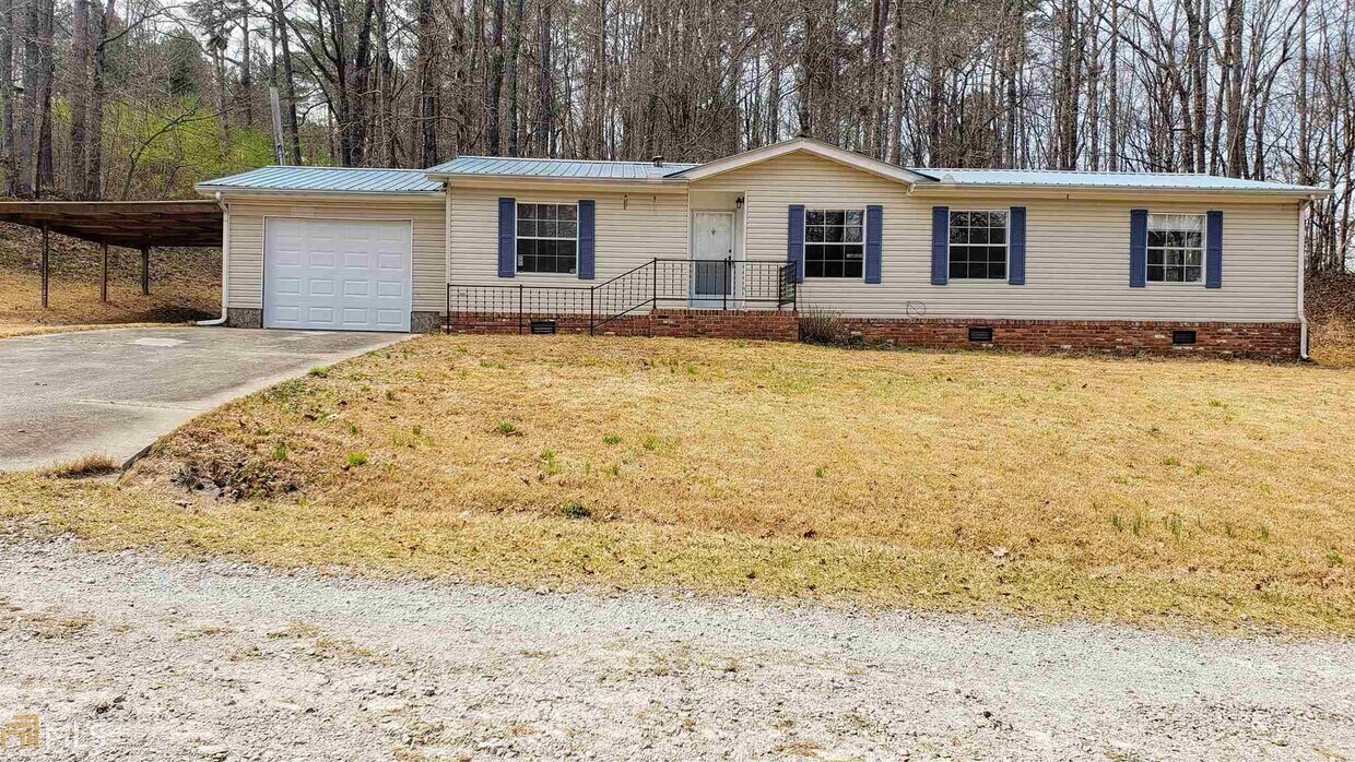 880 GA5, Whitesburg, GA 30185 House for Rent in Whitesburg, GA