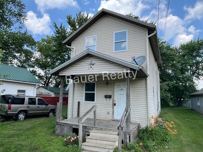 Building Photo - Three Bedroom Home in Willard, OH