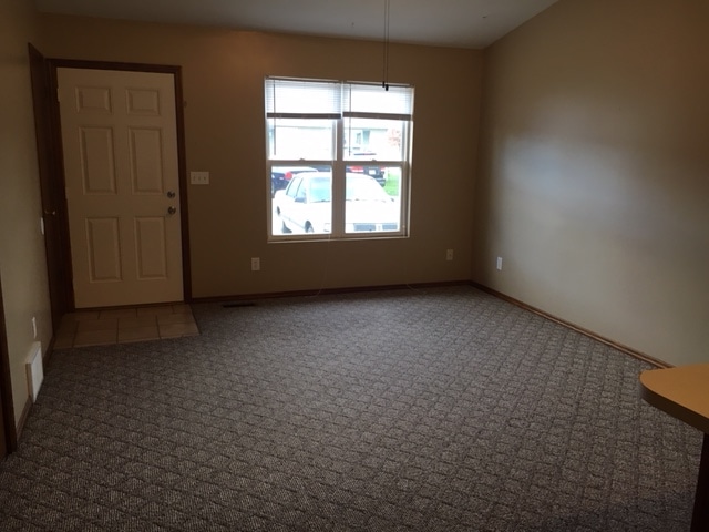 Building Photo - 710 W Hedde St
