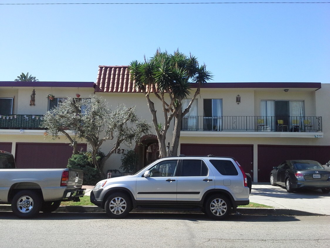 4127 McLaughlin Ave Unit 19, Los Angeles, CA 90066 Apartments in Los