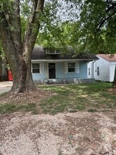 Building Photo - 2045 N Hoffman Ave