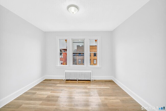 Foto del edificio - 1040 Capitol Ave