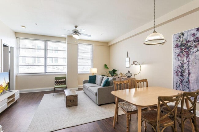 Foto del edificio - 925 Common St