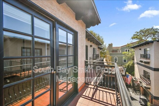 Photo - 227 S Irena Ave Townhome