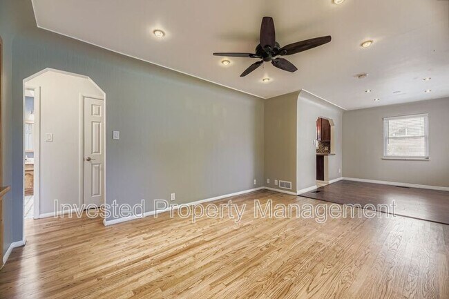 Photo - 6045 Marshall Ct House