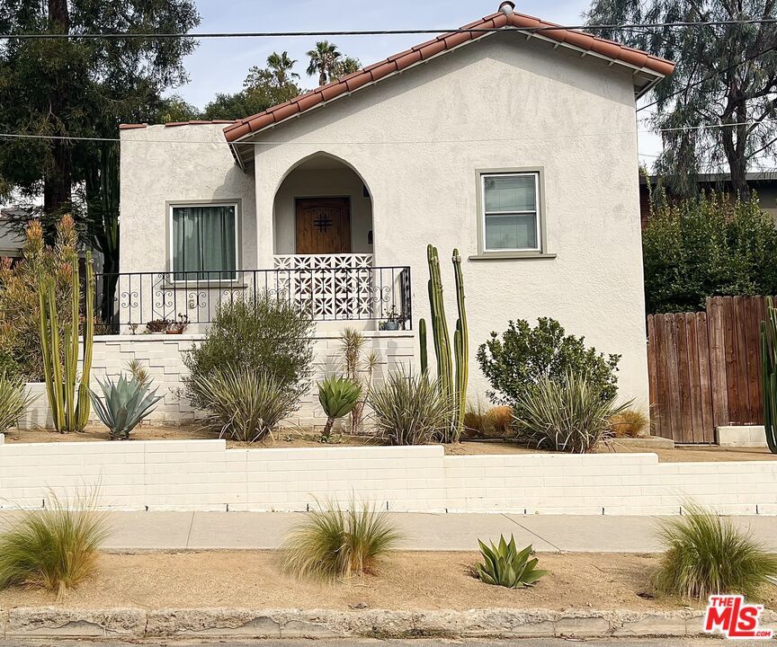 Primary Photo - 4850 Floristan Ave
