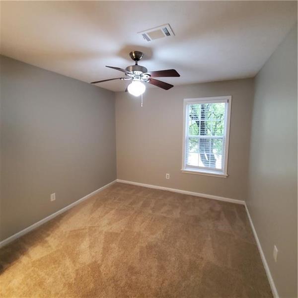 Building Photo - 185 Laurel Mill Ct