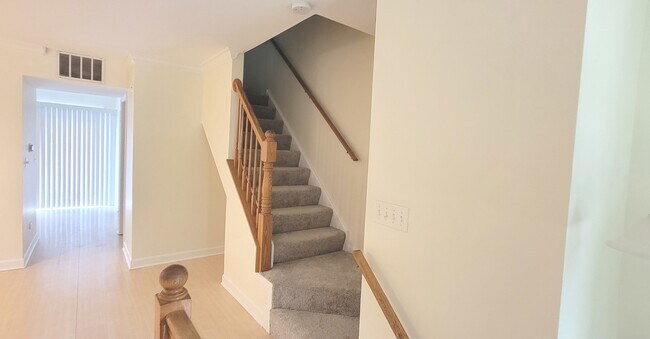 Building Photo - 18602 W Sterling Ct
