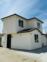 Building Photo - 15826 Hayland St