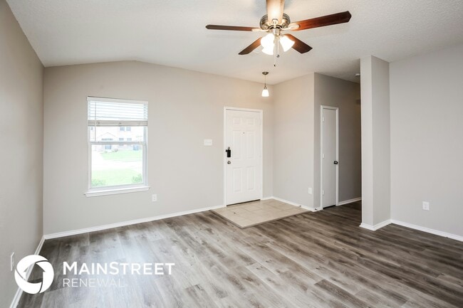 Building Photo - 2632 Big Spring Dr