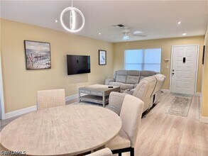Building Photo - 13276 White Marsh Ln