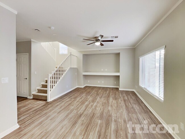 Building Photo - 1244 Maple Pines Ave