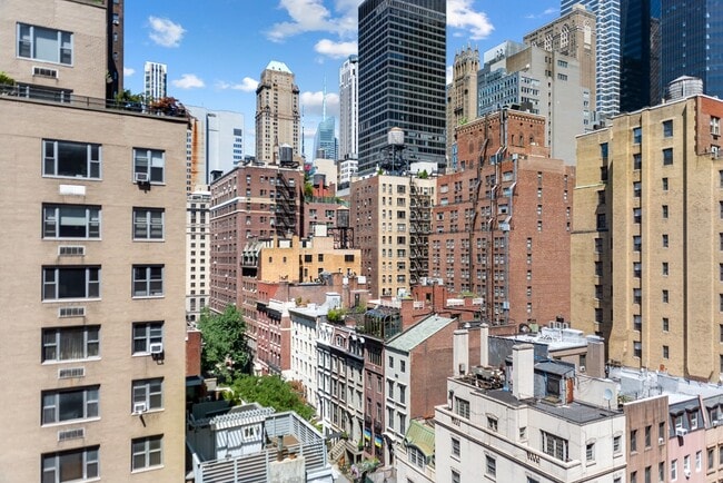 Foto del edificio - 138 E 38th St