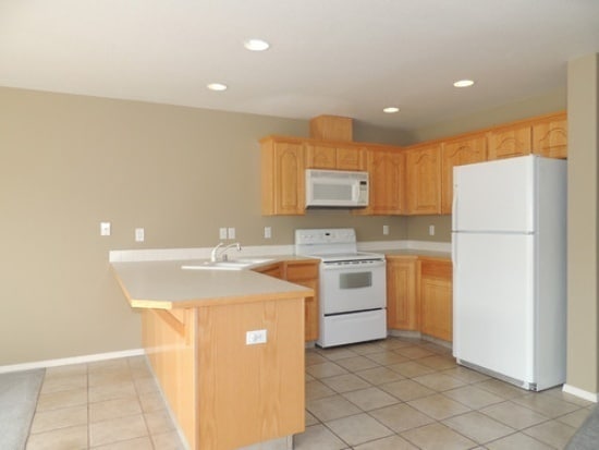Building Photo - Pasco Townhouse for Rent!