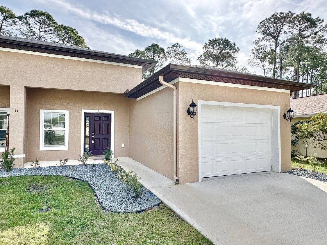 Primary Photo - 15 Farnell Ln