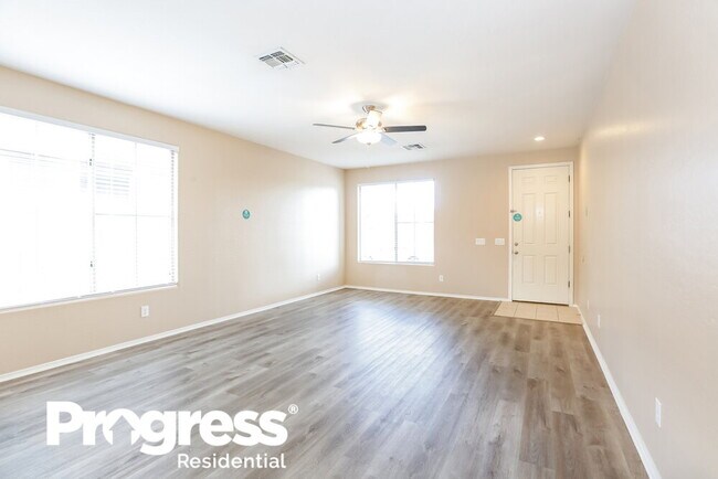 Building Photo - 10105 W Cordes Rd