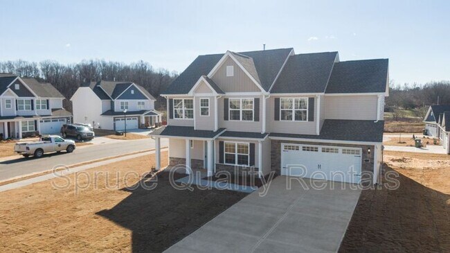 Building Photo - 216 McClellan Trail