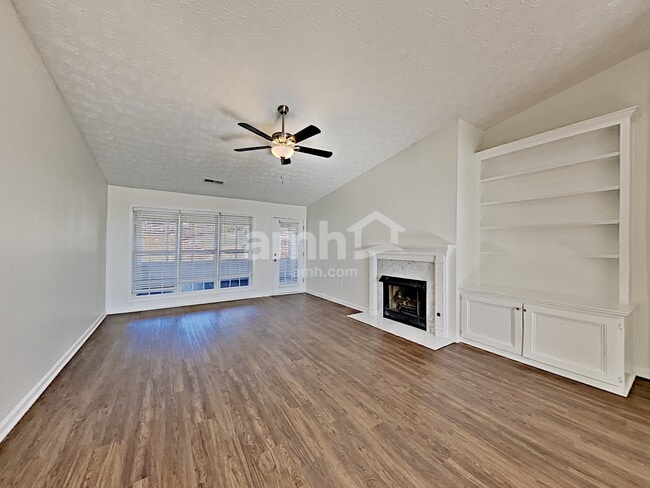 Building Photo - 18 Ludwick Ln