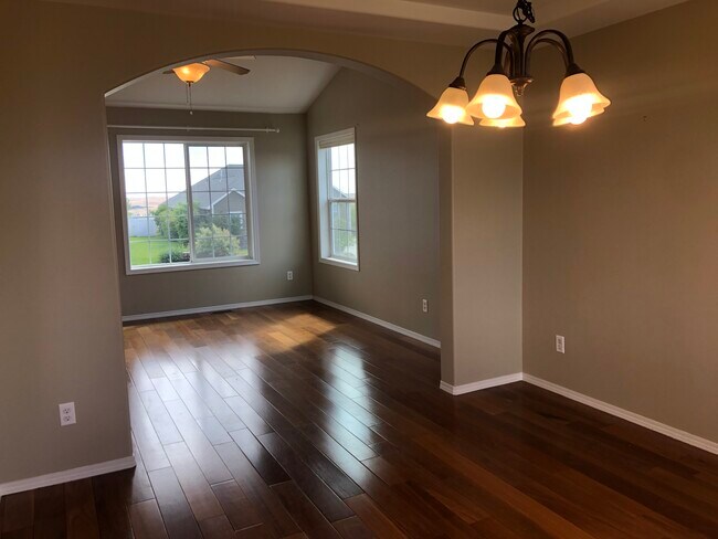 Foto del edificio - 1120 SW Meyer Dr