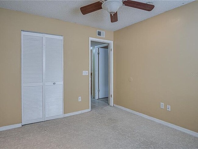 Building Photo - 819 W Rosewood Ln