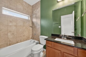 Building Photo - 2009 Kirby Landing Dr