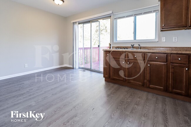 Building Photo - 136 Pacific Dr