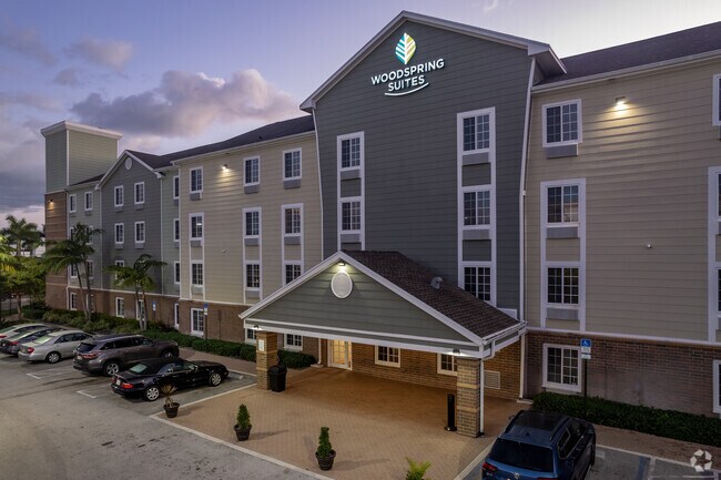 Extended Stay America Lake Worth - 4