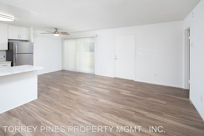 Building Photo - 3825 Riviera Dr