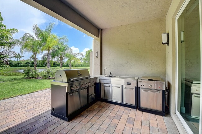 Foto del edificio - 9748 Celtic Sea Ln