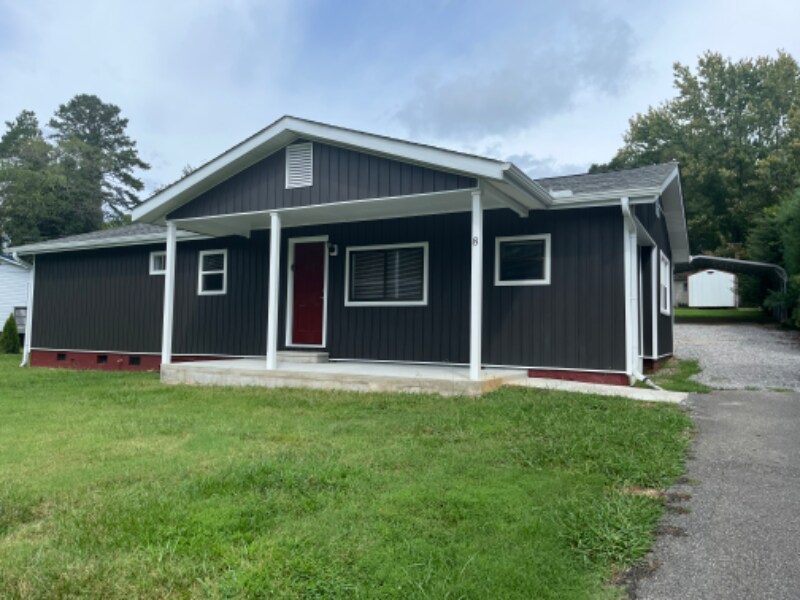 Foto principal - 8 Pinedale Rd