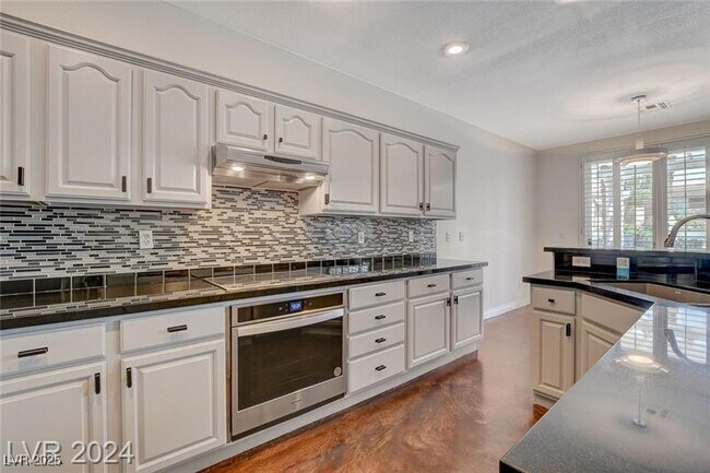 Foto del edificio - 9420 San Laguna Ct