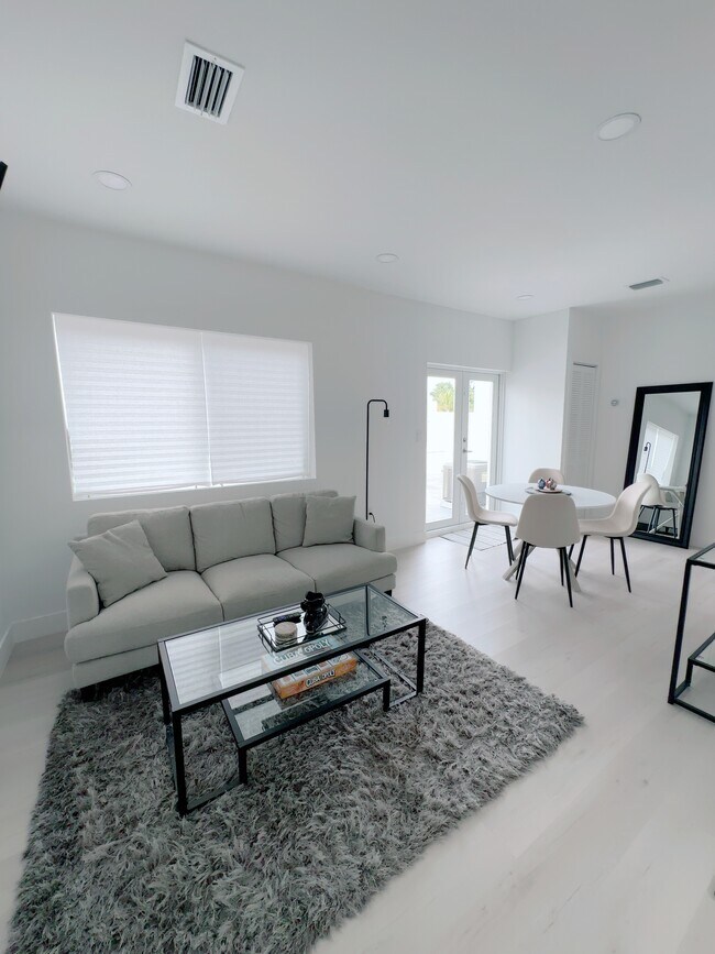 Foto del edificio - 2544 SW 19th Ter