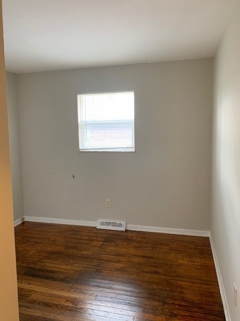 Building Photo - 4641 CREWSTVIEW AVENUE