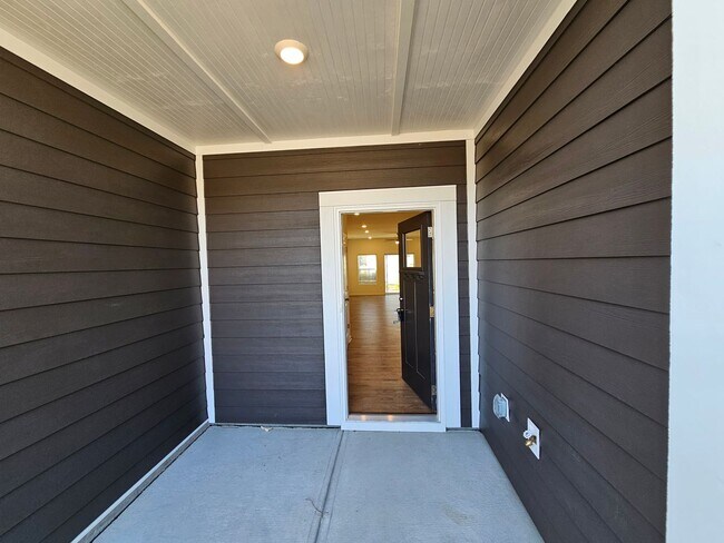 Foto del edificio - Brand New Town Home in Kellerton Place, Mo...