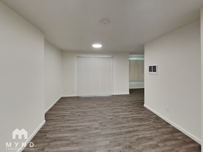 Foto del edificio - 240 Athol Ave