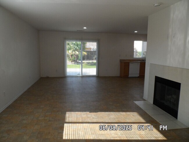 Foto del edificio - 4 Bedrooms, 2 Bathrooms, 1564 sq. ft., Gas...